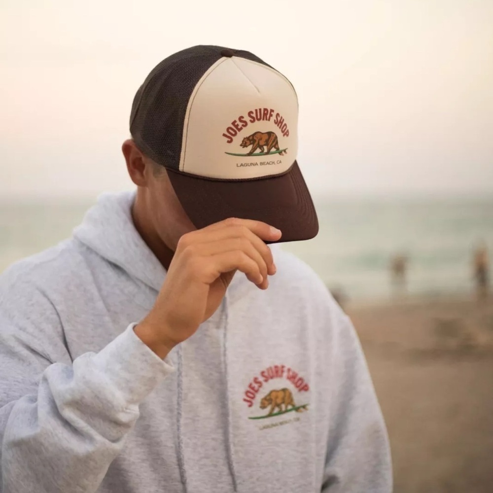 OTTO | Joe’s Surf Shop Surfing Bear Foam Snapback Trucker Hat-Brown